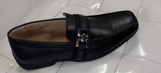 Shoes FG720