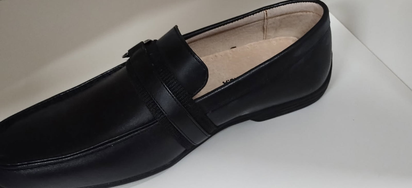 Shoes FG720