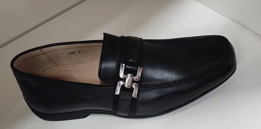 Shoes FG720