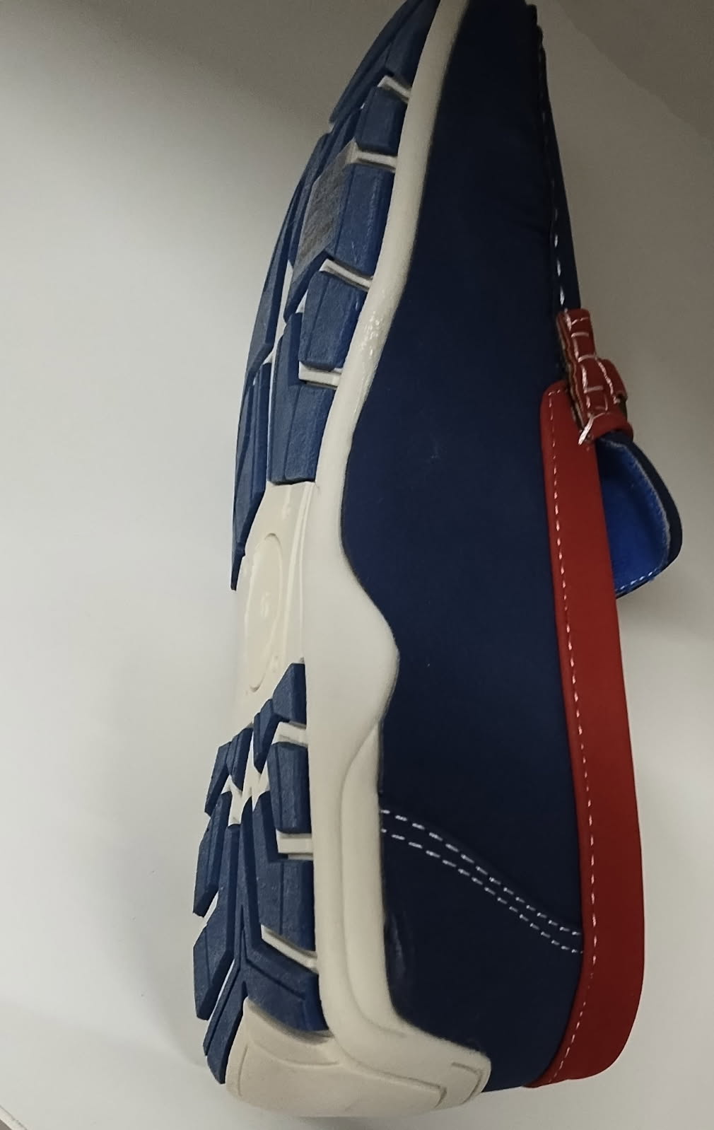 Shoes FG73