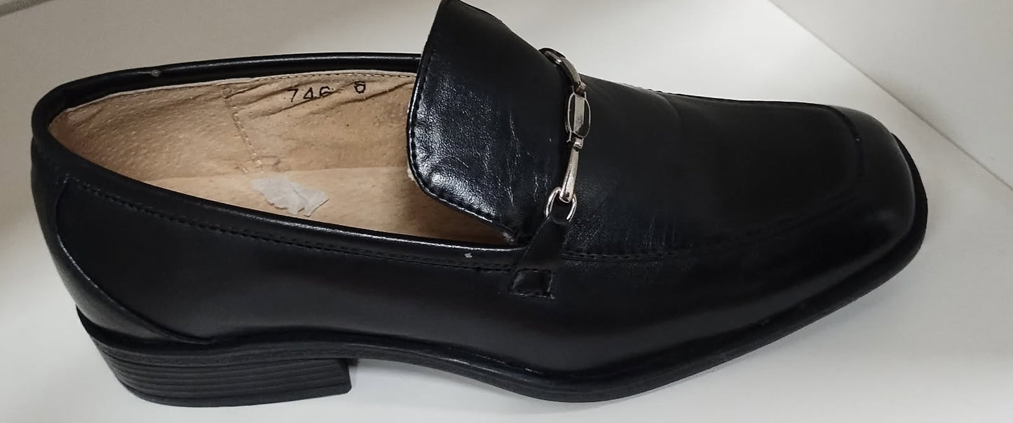 Shoes FG746